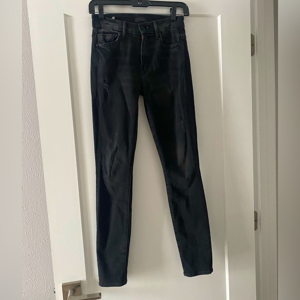 Mother Denim in Excellent condition - style is the Looker
